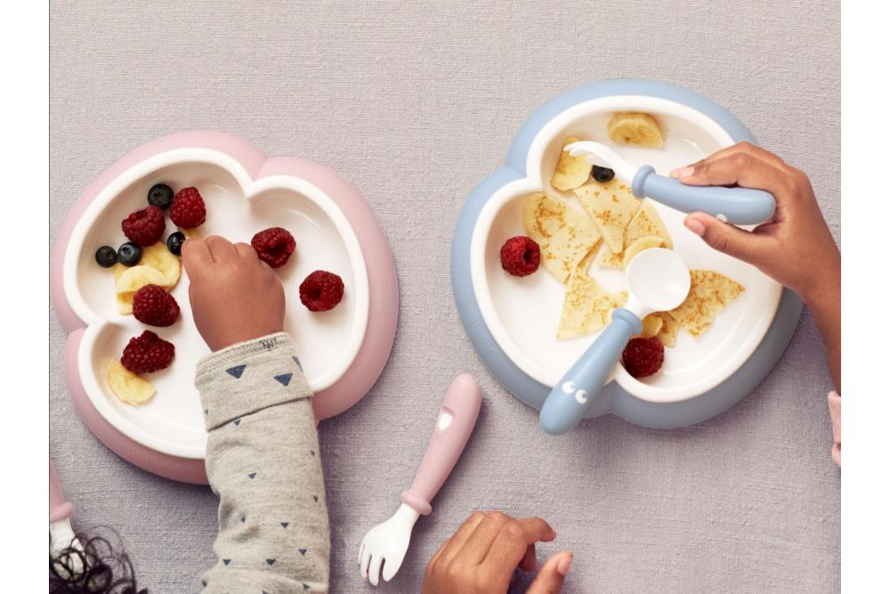 Accesoriile de alimentatie esentiale pentru cei mici