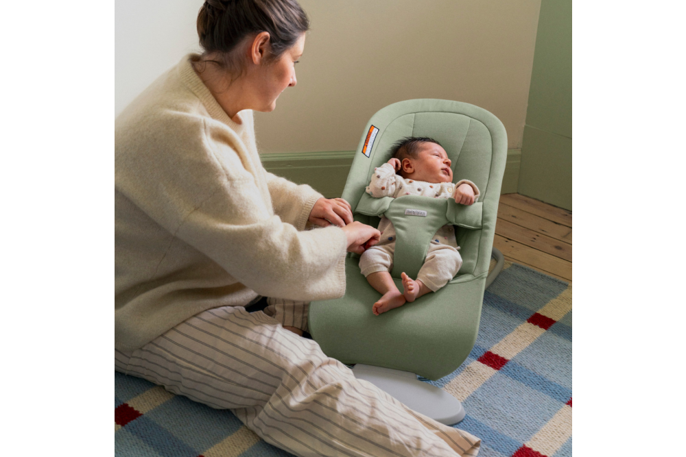 BabyBjorn Bouncer Begin: balansoarul ergonomic gandit pentru nou-nascuti
