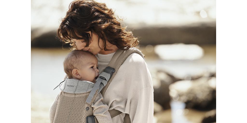 De ce parintii din toata lumea aleg BabyBjorn — si ce spune asta despre felul in care vor sa creasca.