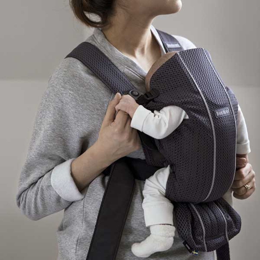 BabyBjorn - Marsupiu anatomic Mini, cu pozitii multiple de purtare, Anthracite, 3D Mesh
