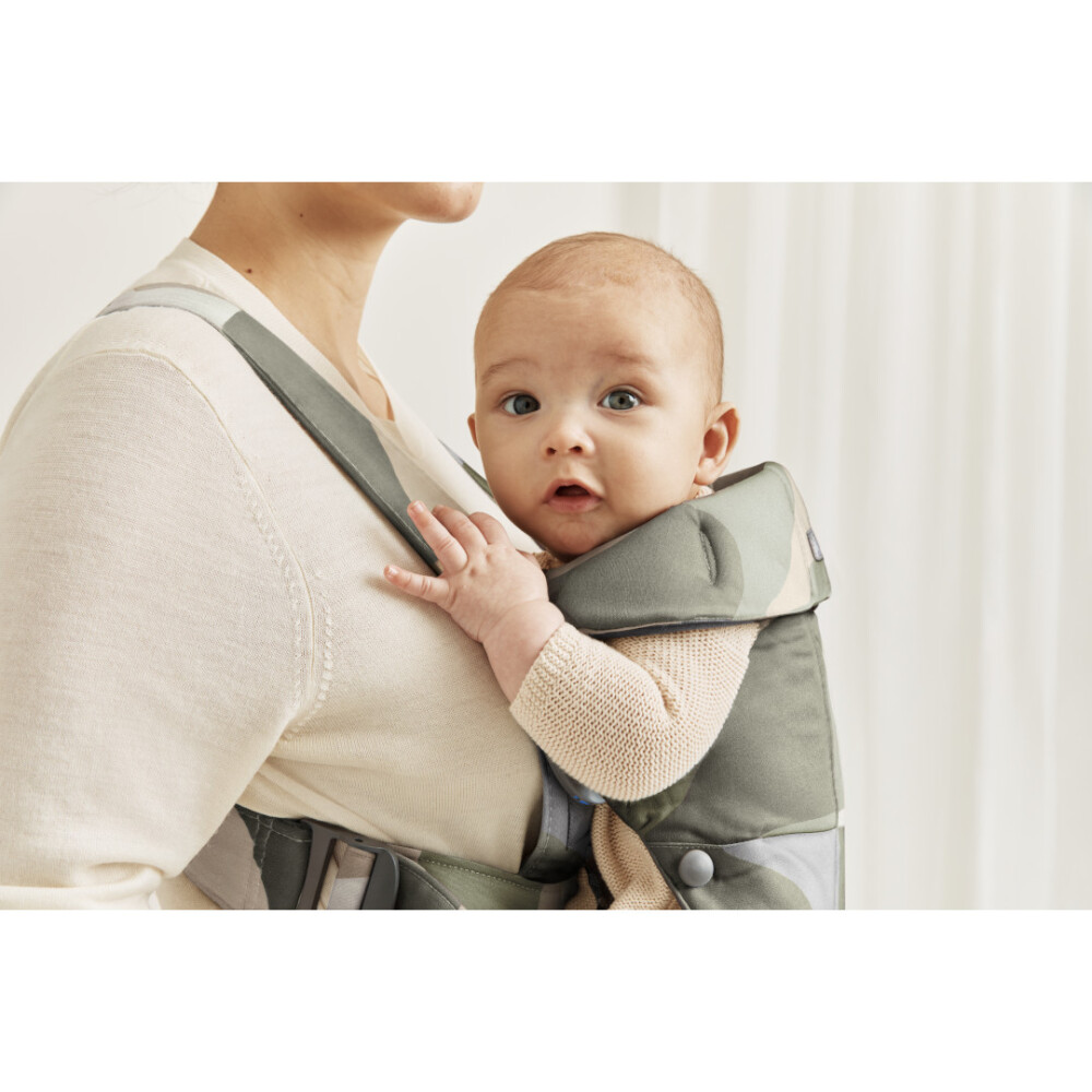 BabyBjorn - Marsupiu anatomic Mini, cu multiple pozitii de purtare. Khaki/Green, Bumbac
