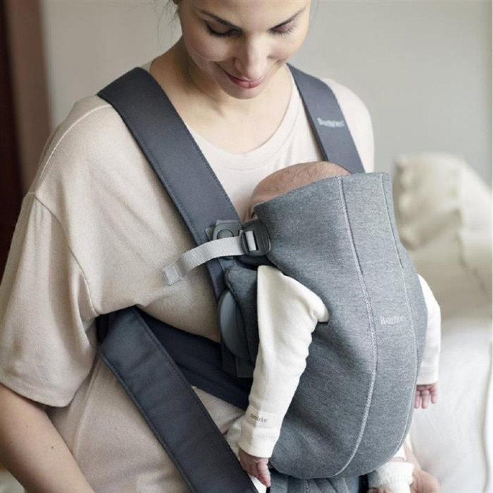 BabyBjorn - Marsupiu anatomic Mini, cu pozitii multiple de purtare, Dark Grey, 3D Jersey