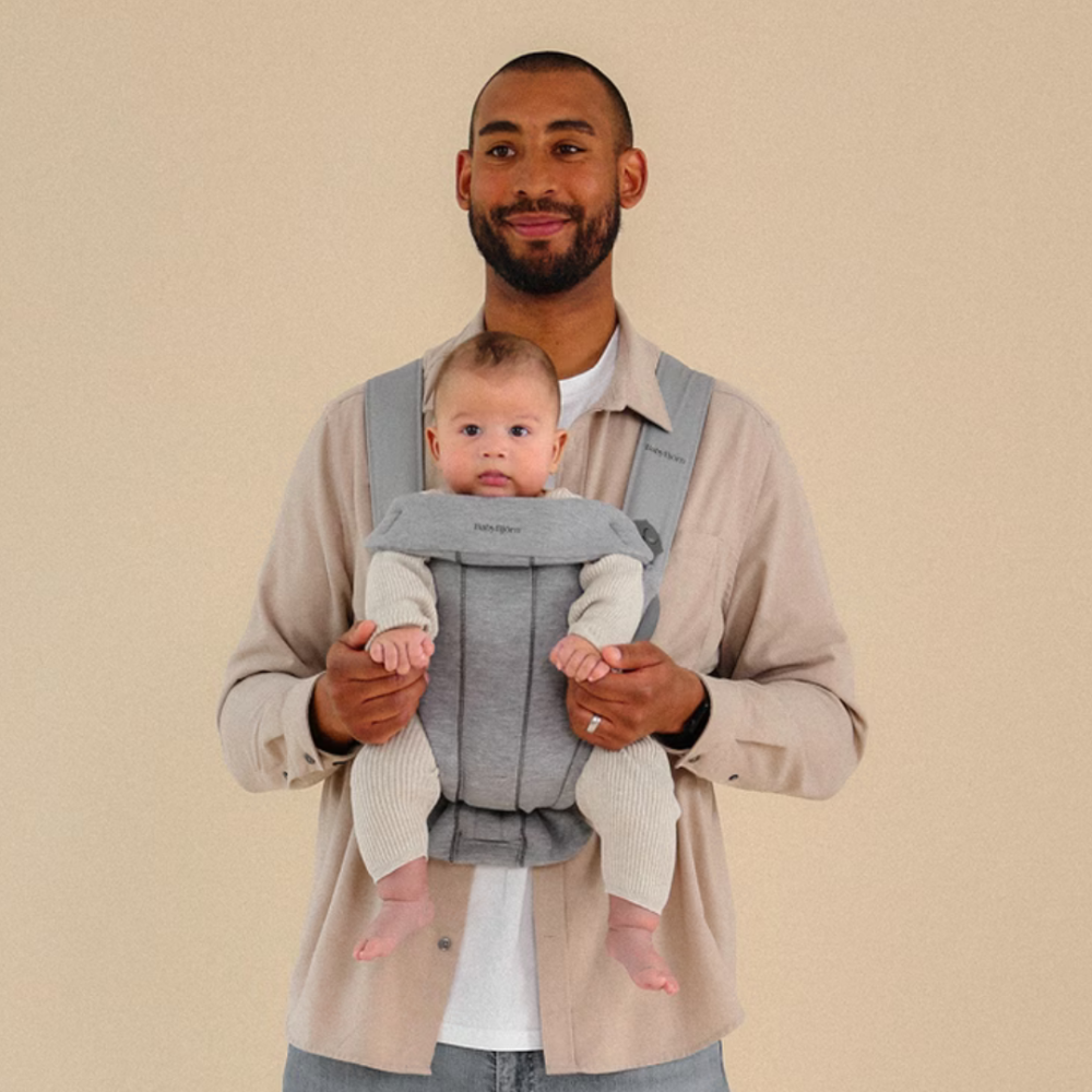 BabyBjorn - Marsupiu anatomic Mini, cu pozitii multiple de purtare, Dusty Pink, Tesatura