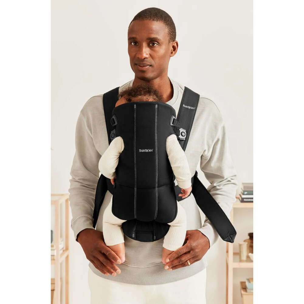 BabyBjorn - Marsupiu anatomic Mini, cu pozitii multiple de purtare, Black, Tesatura-Tricot