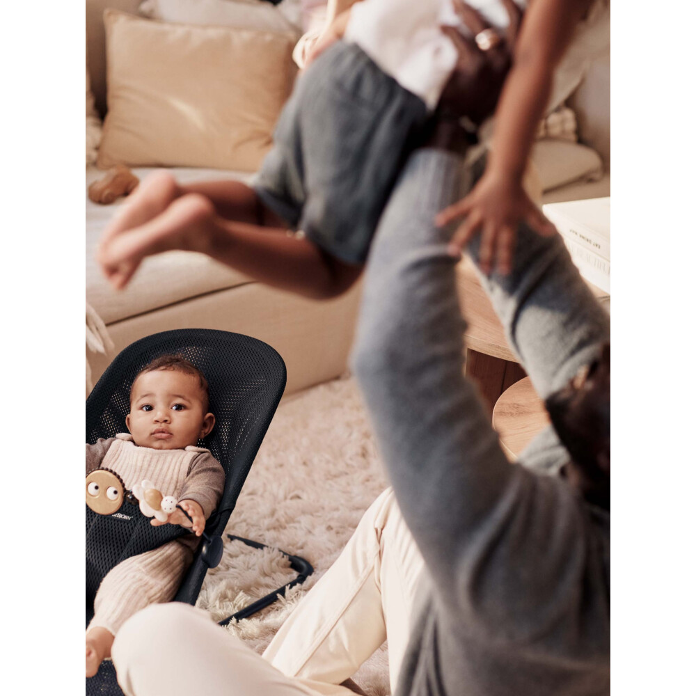 BabyBjorn - Bara de jucarii, Googly eyes Black/White– pentru balansoarele BabyBjorn