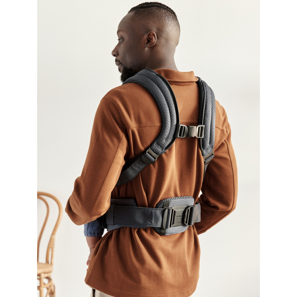 BabyBjorn - Marsupiu anatomic cu multiple pozitii de purtare colectia Harmony, 3D Mesh, Anthracite - Editie Limitata