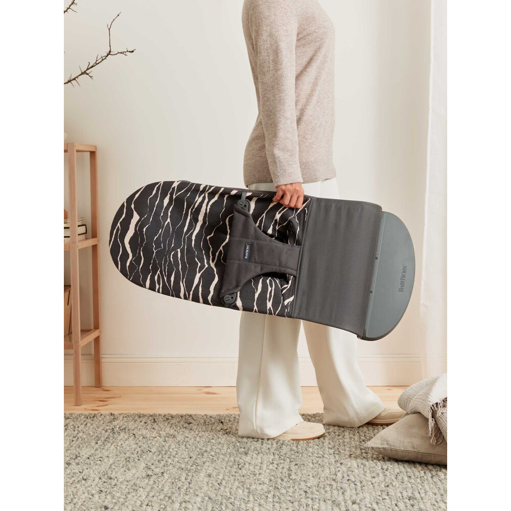 BabyBjorn - Balansoar Bliss Anthracite/Landscape Bumbac - Editie Limitata