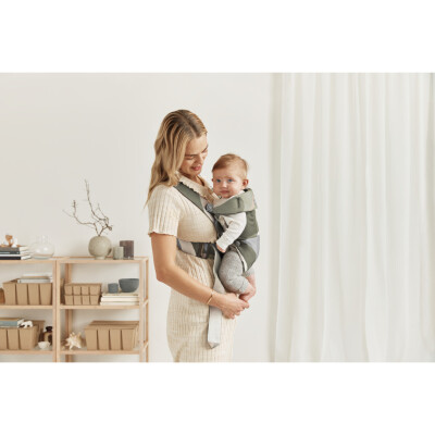 BabyBjorn - Marsupiu anatomic Mini, cu multiple pozitii de purtare. Khaki/Green, Bumbac
