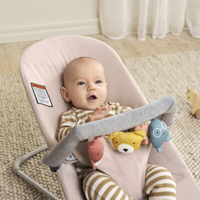 BabyBjorn - Balansoar Bliss Light Pink din tesatura melange cu aspect Clasic