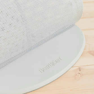 BabyBjorn - Balansoarul Balance Soft Silver/White, Mesh