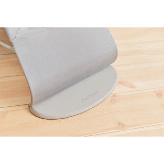 BabyBjorn - Balansoar Bliss Light Grey cu aspect delicat de petala, tesatura matlasata