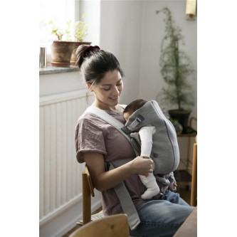 BabyBjorn - Marsupiu anatomic Mini, cu pozitii multiple de purtare, Light Grey, 3D Jersey