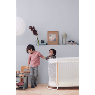 BabyBjorn - Patut reglabil pe inaltime din mesh, Alb