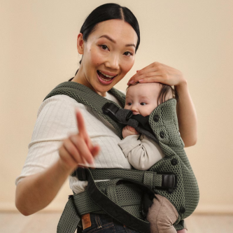 BabyBjorn - Marsupiu anatomic cu multiple pozitii de purtare colectia Harmony, 3D Mesh, Dark Green