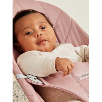 BabyBjorn - Balansoar Bliss Dusty Pink cu aspect delicat de petala, tesatura matlasata