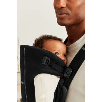 BabyBjorn - Marsupiu anatomic Mini, cu pozitii multiple de purtare, Black, Tesatura-Tricot