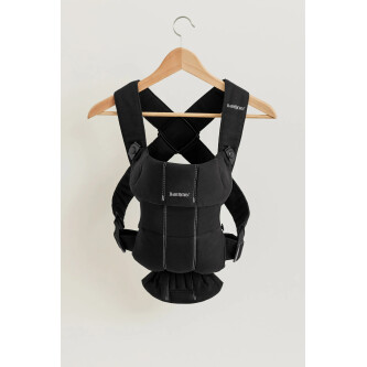 BabyBjorn - Marsupiu anatomic Mini, cu pozitii multiple de purtare, Black, Tesatura-Tricot