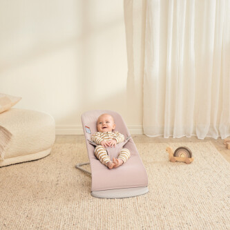 BabyBjorn - Balansoar Bliss Light Pink din tesatura melange cu aspect Clasic