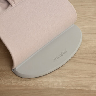 BabyBjorn - Balansoar Bliss Light Pink din tesatura melange cu aspect Clasic